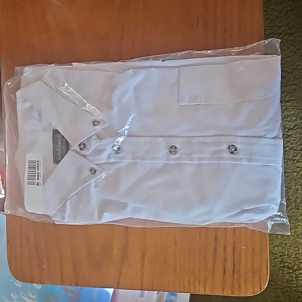 Shirt - Picture 6 of 7